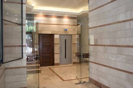 3 bedroom Furnished apartment in Hamra